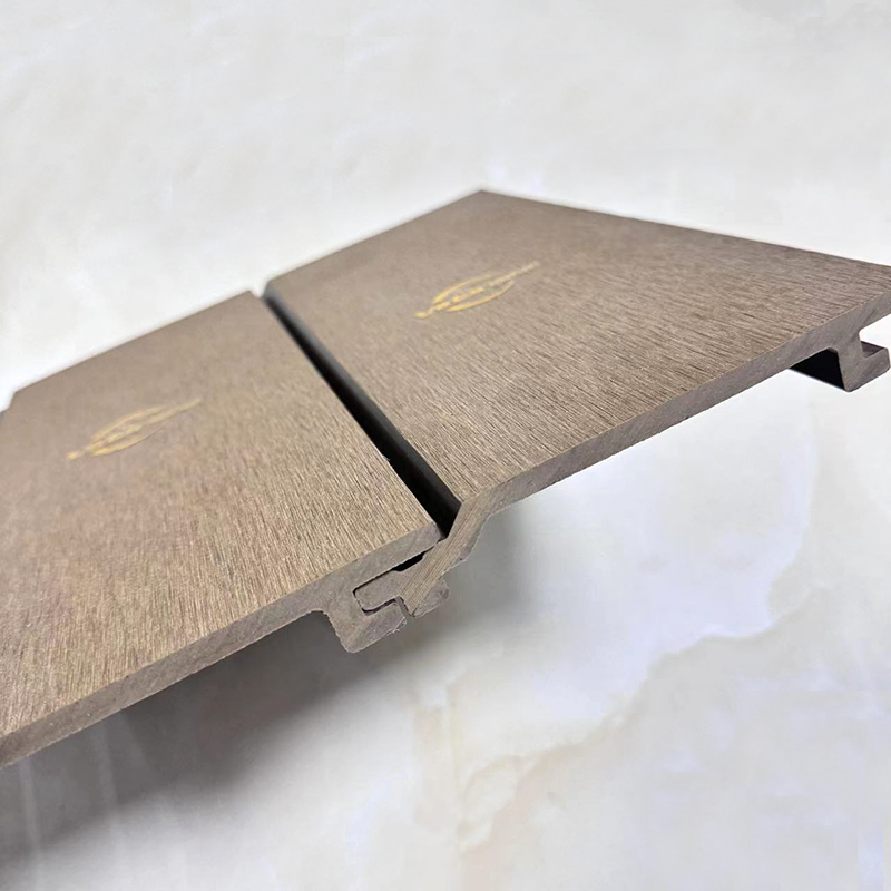 Interlocking 3D WPC-v&auml;ggpanel