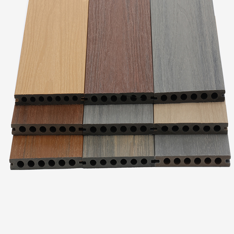 Är sammansatt däck halt när det är vått?