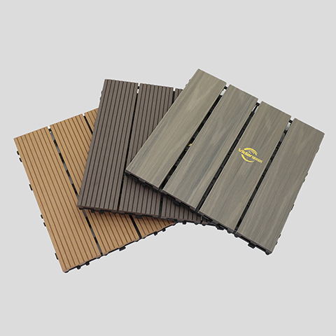 Får kompositdäck lätt repor?